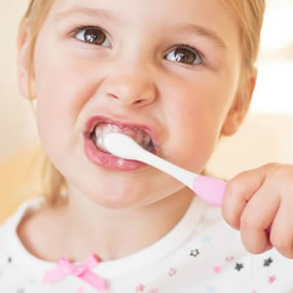 Leia mais sobre o artigo 10 dicas infalíveis para ficar com a saúde bucal em dia no verão