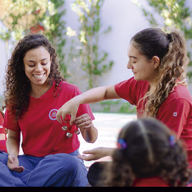 Educação bilíngue ganha novo capítulo em Campos Maple-Bear